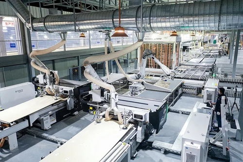 星輝數(shù)控智能工廠陜西項(xiàng)目2021實(shí)景 智能制造新紀(jì)元，助您“?！鞭D(zhuǎn)錢(qián)坤